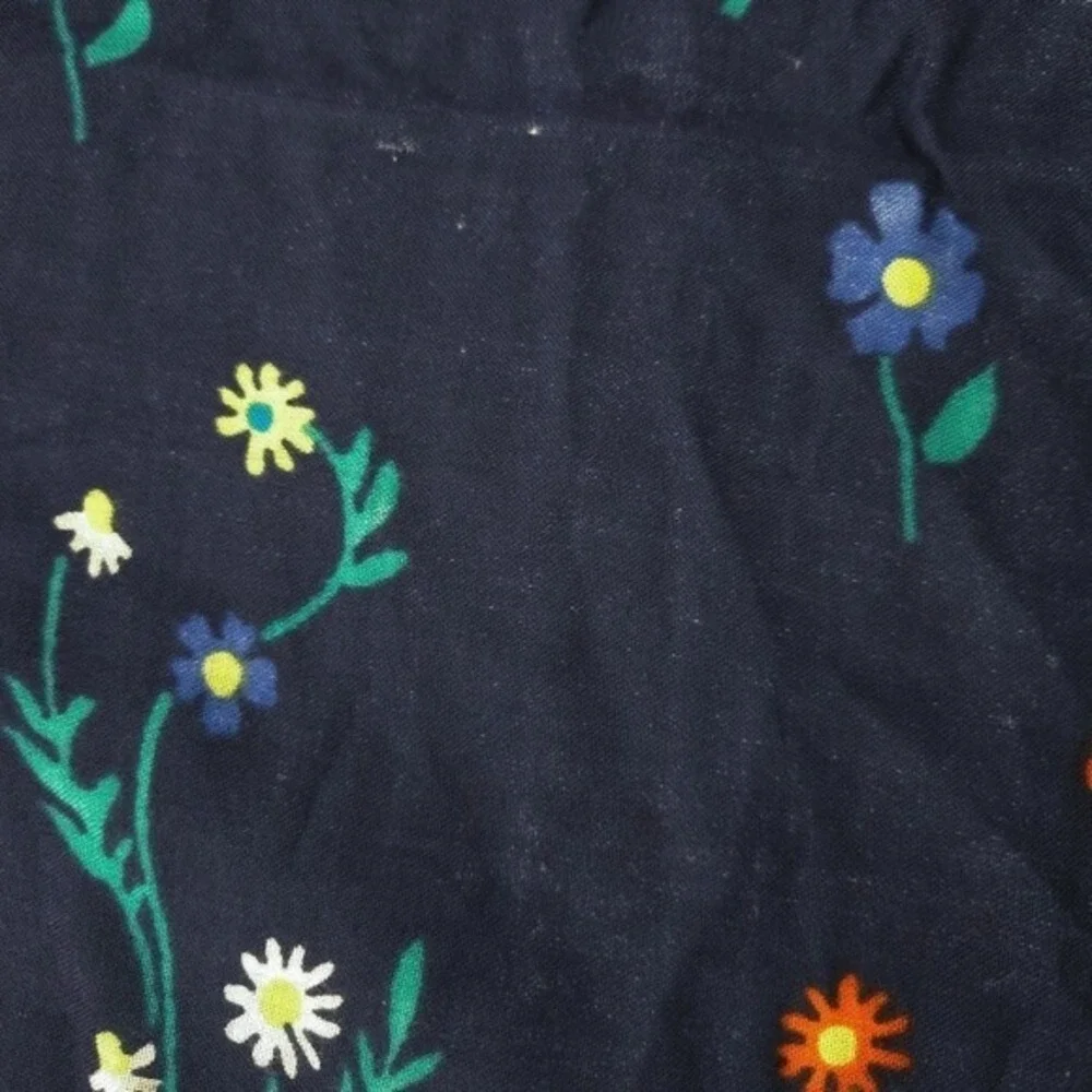 Vera Bradley Blue Floral Moonlight Garden Fringe Scarf & Petite‎ Paisley Socks